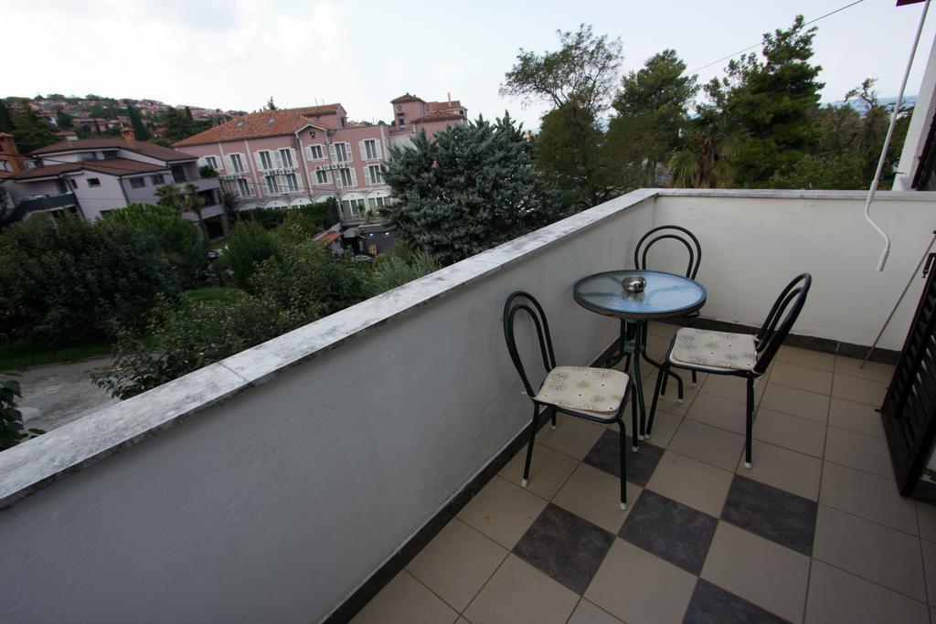 Apartments Petric Koper Bagian luar foto