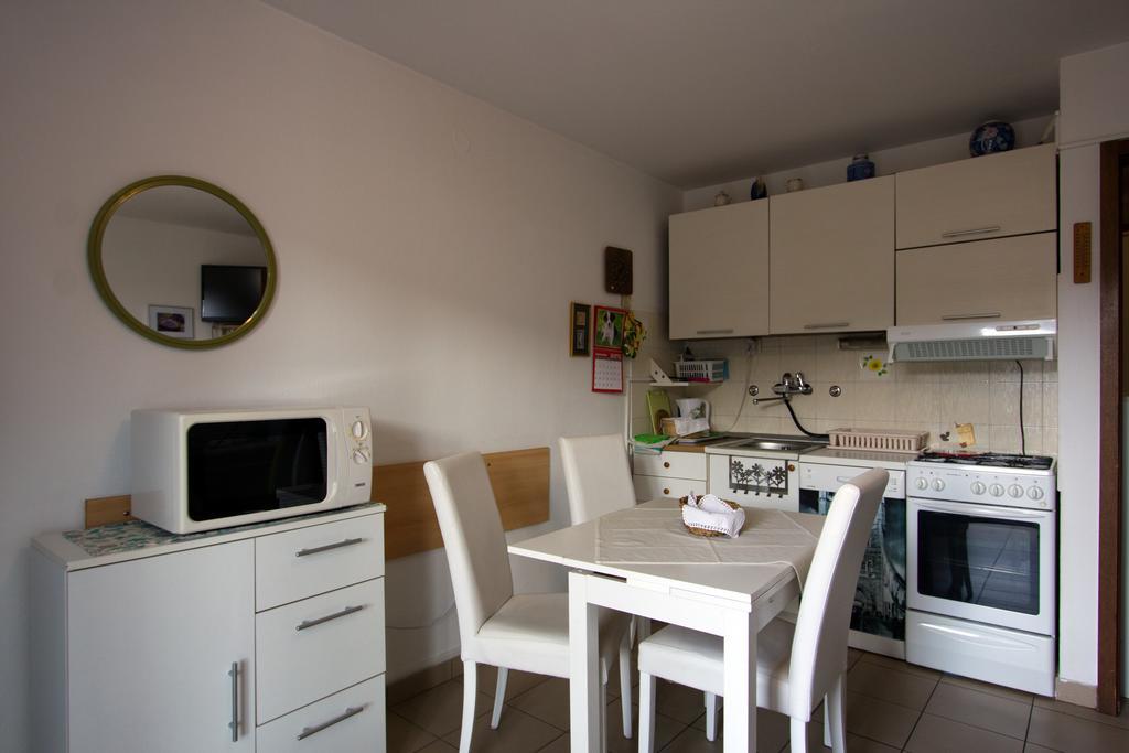 Apartments Petric Koper Bagian luar foto